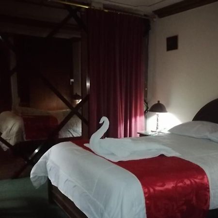 Hotel Alexander ลาปาซ ภายนอก รูปภาพ